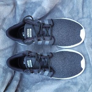 Women size 9 Adidas Cloud foam